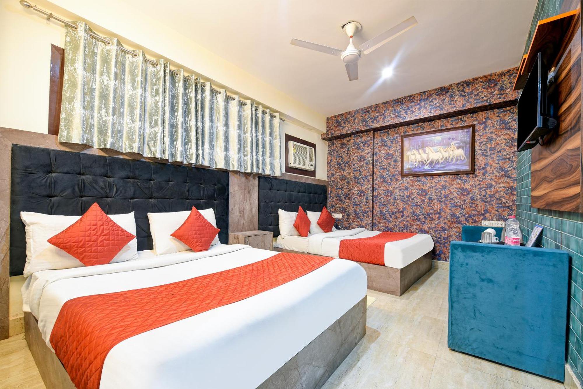 Hotel Sky View At Airport New Delhi Bagian luar foto